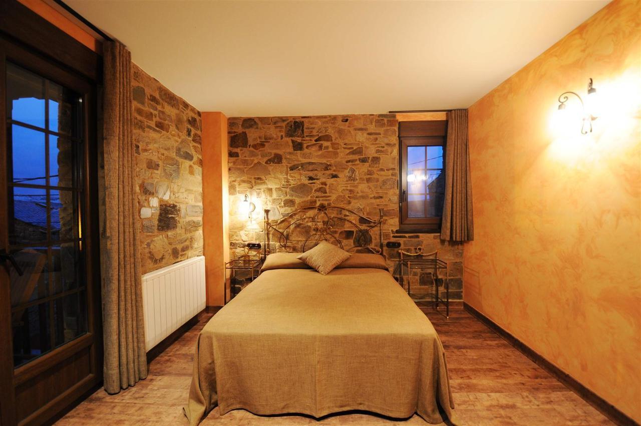 Hotel Rural La Casa Del Peregrino El Acebo de San Miguel Room photo